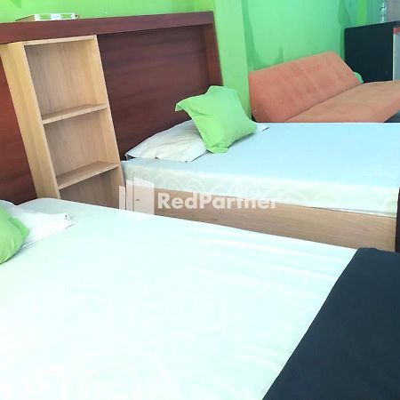 Seungit Syariah Inn Tebet Mitra Reddoorz Cakarta Dış mekan fotoğraf