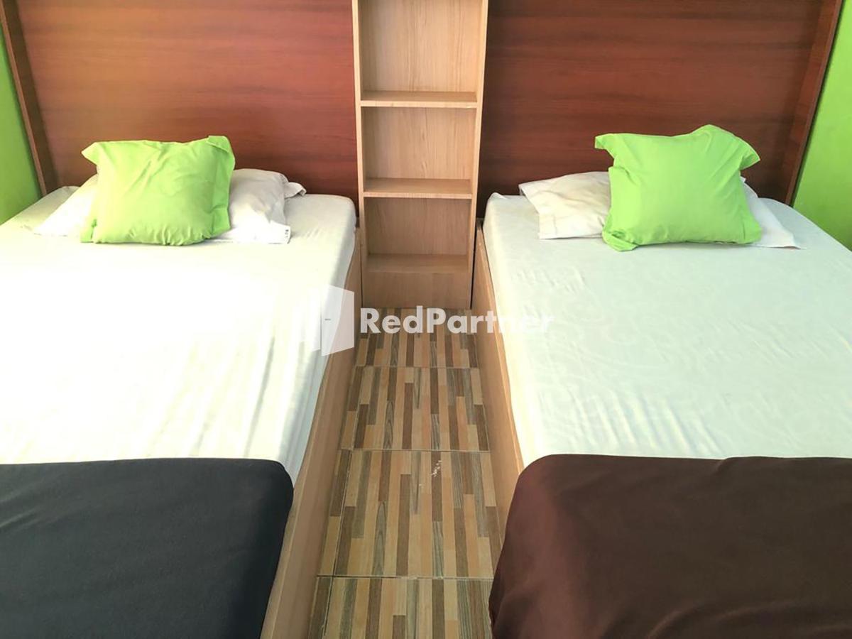 Seungit Syariah Inn Tebet Mitra Reddoorz Cakarta Dış mekan fotoğraf